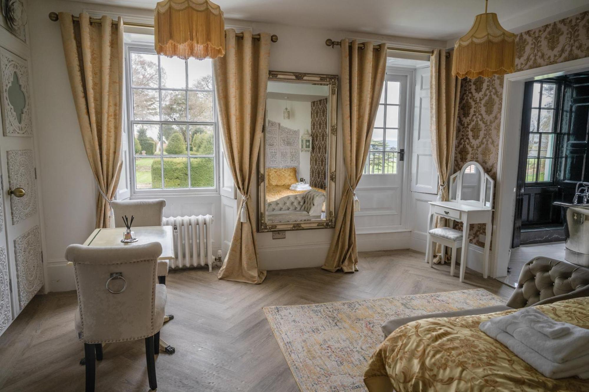 Croydon Hall * Minehead