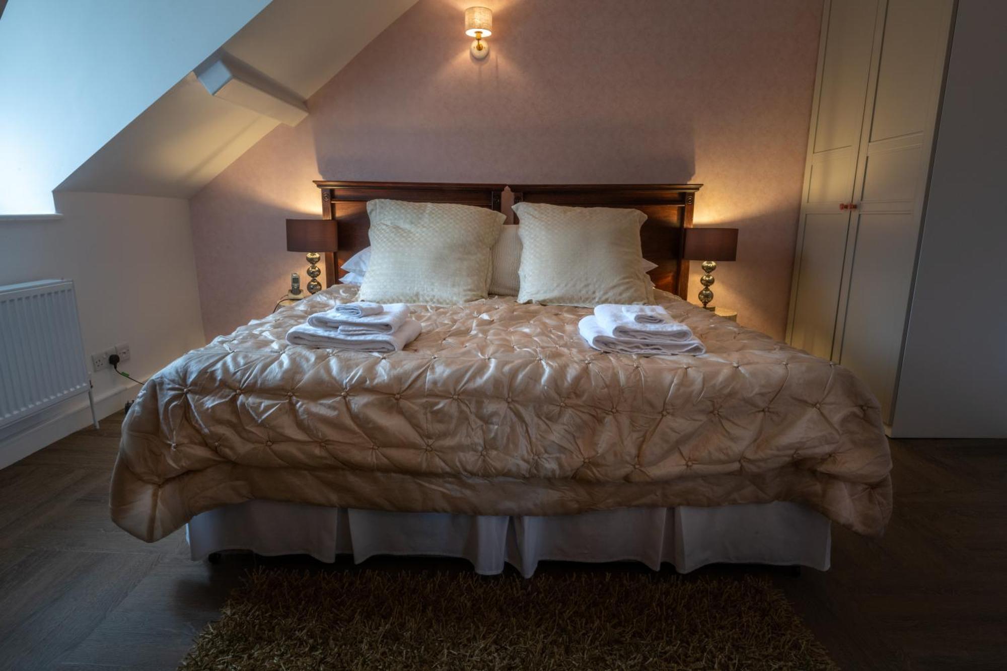 Croydon Hall *